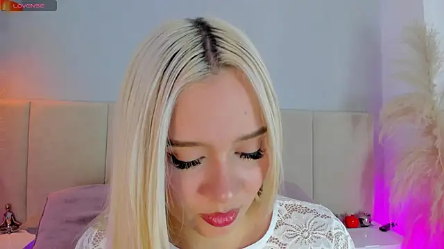 sofia pamela online show from 09/30/25, 06:58