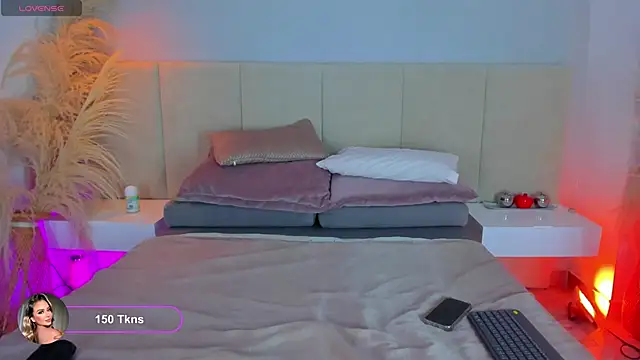 Snapshot of sofia_pamela chatting on 01/10/26, 07:20 sofia pamela online show from 01/10/26, 07:20