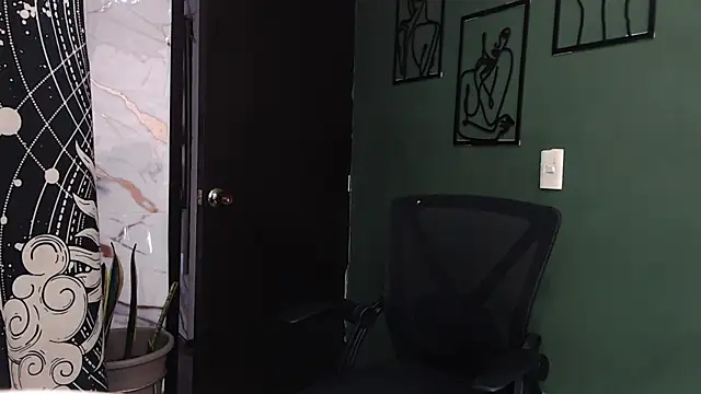 Snapshot of JadaRoberts chatting on 07/15/26, 03:41 JadaRoberts online show from 07/15/26, 03:41