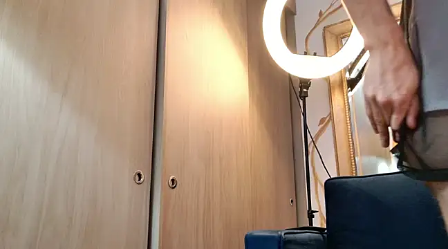 enzo herrera01 online show from 02/27/25, 05:51