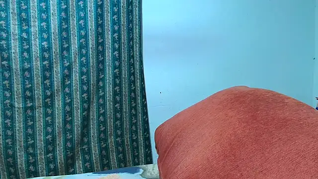 kendalkitty1 online show from 01/11/26, 08:49