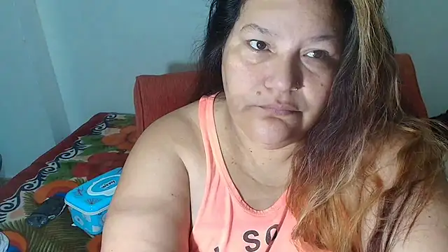 kendalkitty1 online show from 01/12/26, 07:09