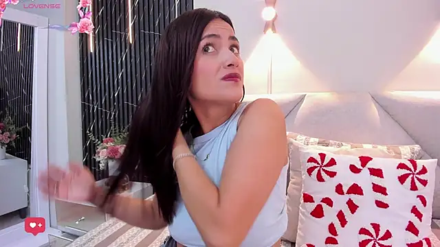 katrina kaif x online show from 12/19/25, 07:16