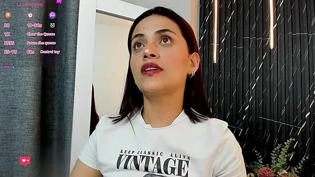 katrina kaif x online show from 10/17/25, 07:37