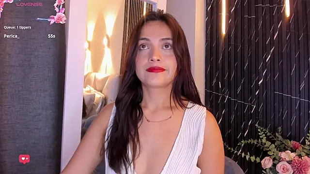 Snapshot of katrina_kaif_x chatting on 05/22/26, 07:23 katrina kaif x online show from 05/22/26, 07:23