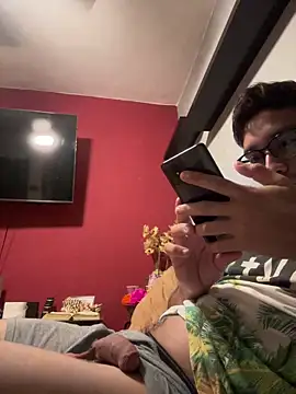 Snapshot of Magicerosxx69 chatting on 10/28/25, 06:34 Magicerosxx69 online show from 10/28/25, 06:34