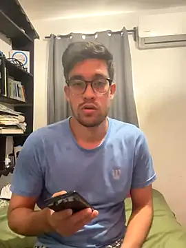 Snapshot of Magicerosxx69 chatting on 12/02/25, 05:58 Magicerosxx69 online show from 12/02/25, 05:58