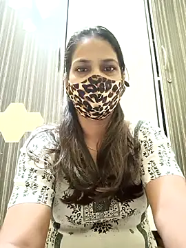 indianliza online show from 02/15/25, 03:52