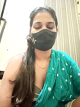 indianliza online show from 10/28/25, 04:13