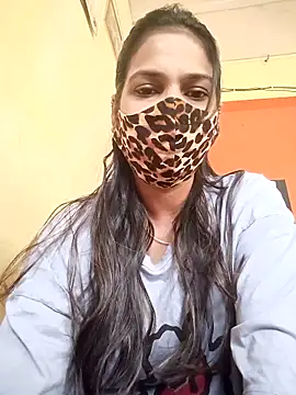 indianliza online show from 11/18/25, 03:32