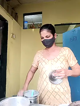indianliza online show from 12/17/24, 04:45