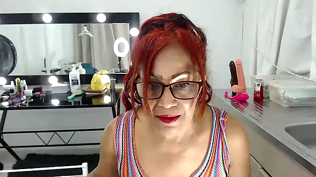 Snapshot of keyla-sensual chatting on 05/05/26, 11:08 keyla-sensual online show from 05/05/26, 11:08