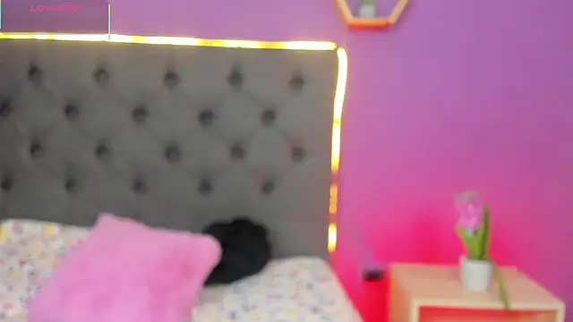 lanna bx online show from 11/15/25, 08:24