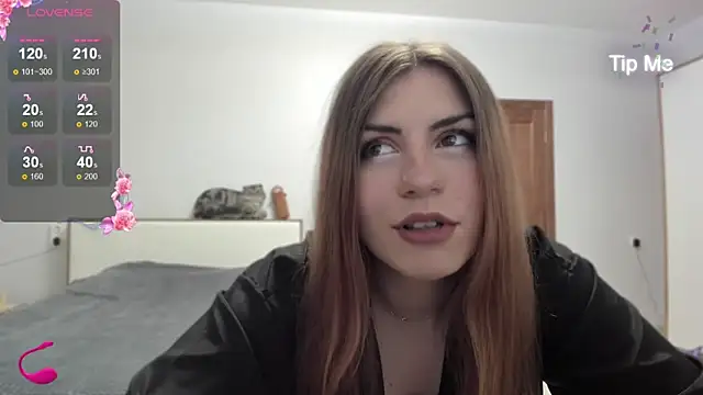 Snapshot of Brooooke chatting on 10/28/25, 02:05 Brooooke online show from 10/28/25, 02:05