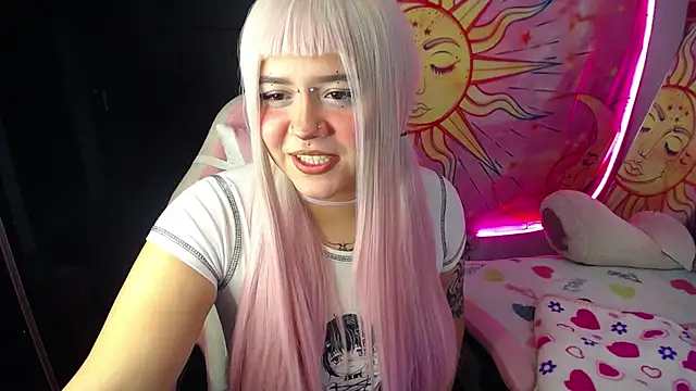 sara winehouse1 online show from 11/14/25, 03:54