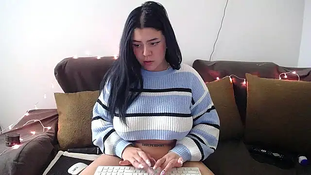 sara winehouse1 online show from 01/19/25, 08:09