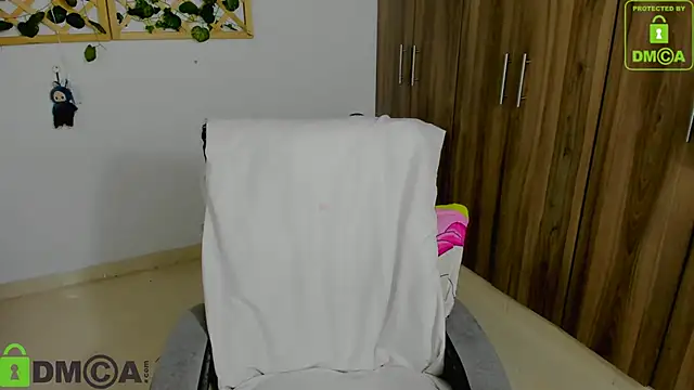 isa loves cum online show from 03/04/26, 11:23