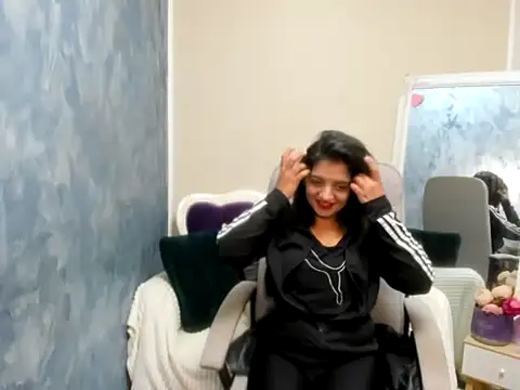 Snapshot of CrazyCorina chatting on 10/22/25, 02:27 CrazyCorina online show from 10/22/25, 02:27