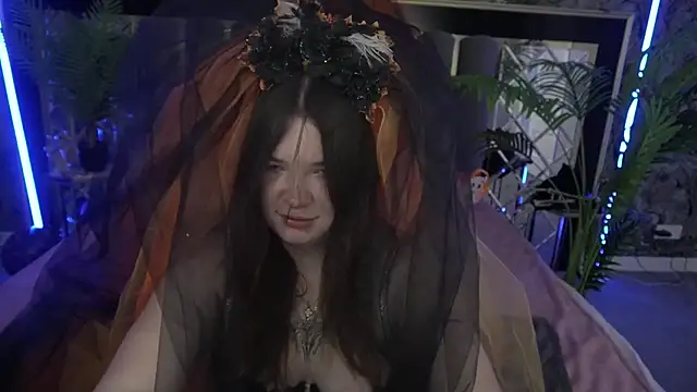 Snapshot of RosieMoons chatting on 10/30/25, 08:17 RosieMoons online show from 10/30/25, 08:17