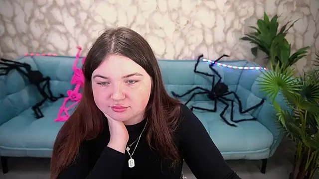 Snapshot of RosieMoons chatting on 10/24/25, 07:24 RosieMoons online show from 10/24/25, 07:24