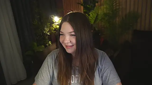 Snapshot of RosieMoons chatting on 11/20/25, 08:09 RosieMoons online show from 11/20/25, 08:09