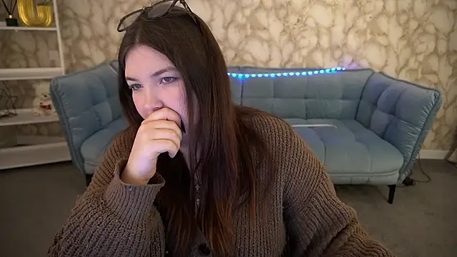 RosieMoons online show from 02/03/26, 08:25