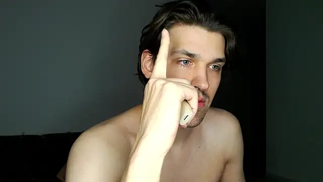 Snapshot of boy_next_door_1 chatting on 11/14/25, 06:39 boy next door 1 online show from 11/14/25, 06:39