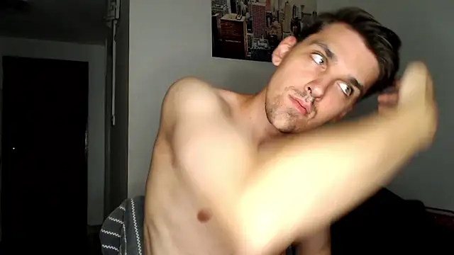 Snapshot of boy_next_door_1 chatting on 03/06/25, 03:56 boy next door 1 online show from 03/06/25, 03:56