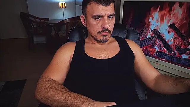 Snapshot of officeman7 chatting on 01/23/25, 07:29 officeman7 online show from 01/23/25, 07:29