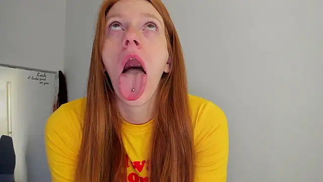 Aliceginger99 online show from 03/18/26, 06:27