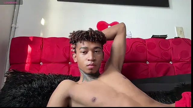 sexy blacks  online show from 11/07/25, 12:10