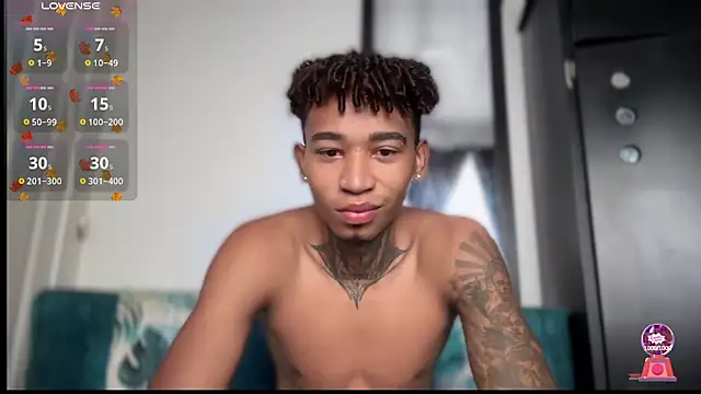 sexy blacks  online show from 11/28/25, 12:05