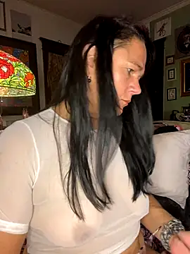 Snapshot of sexyasscougar chatting on 09/18/25, 07:33 sexyasscougar online show from 09/18/25, 07:33