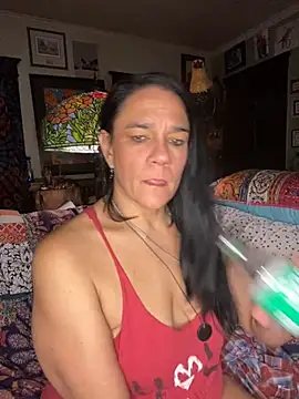 Snapshot of sexyasscougar chatting on 10/17/25, 06:39 sexyasscougar online show from 10/17/25, 06:39