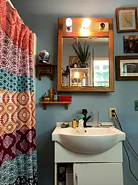 Snapshot of sexyasscougar chatting on 10/05/25, 06:42 sexyasscougar online show from 10/05/25, 06:42