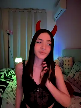 ShannonShanny online show from 10/29/25, 06:51