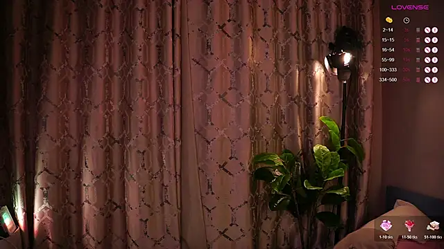 askaudrey  online show from 11/13/25, 05:39