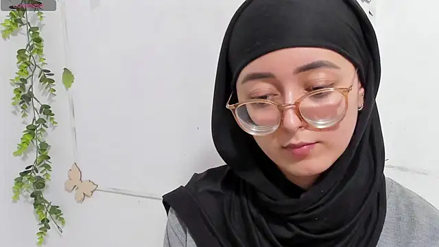 aysel elid online show from 11/09/25, 11:42