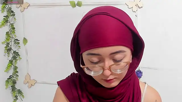 Snapshot of aysel_elid chatting on 10/26/25, 02:23 aysel elid online show from 10/26/25, 02:23