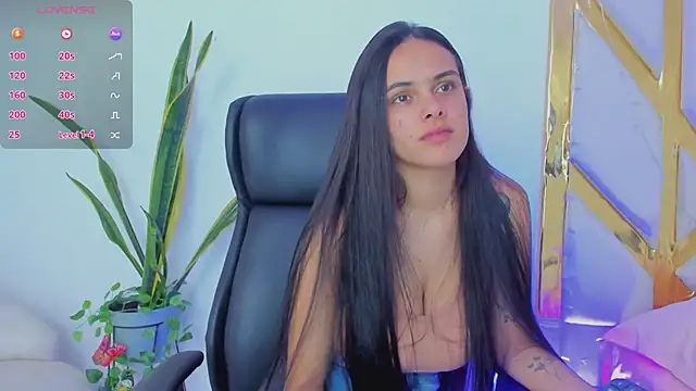 ChloeHarper  online show from 03/21/25, 07:24