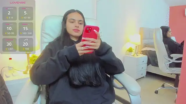 ChloeHarper  online show from 11/26/25, 12:49