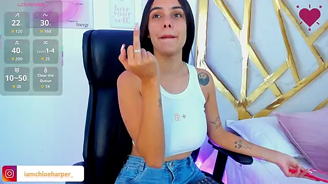 ChloeHarper  online show from 09/18/25, 07:50