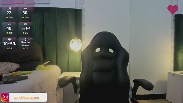 ChloeHarper  online show from 09/09/25, 02:26