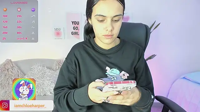 ChloeHarper  online show from 03/04/25, 02:21