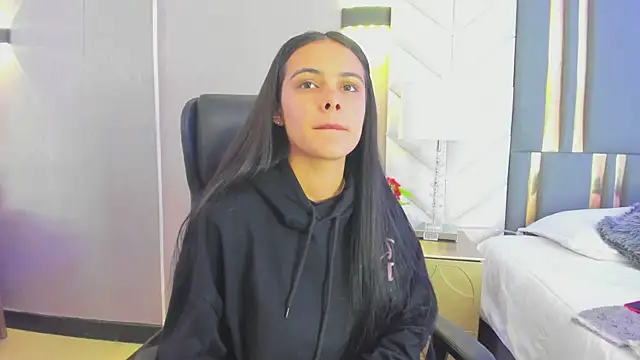 ChloeHarper  online show from 02/11/26, 11:43