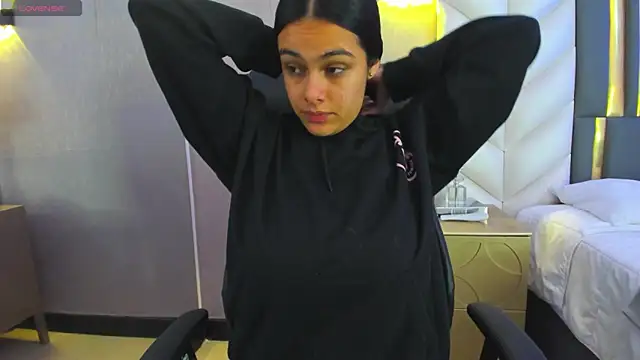 ChloeHarper  online show from 01/14/26, 11:47