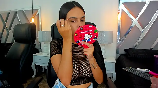 ChloeHarper  online show from 09/24/25, 02:01