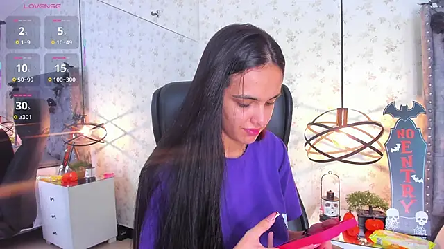 ChloeHarper  online show from 10/24/25, 01:43