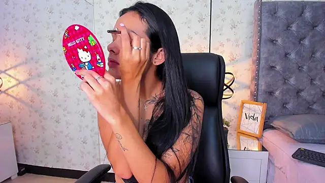 ChloeHarper  online show from 11/01/25, 12:43