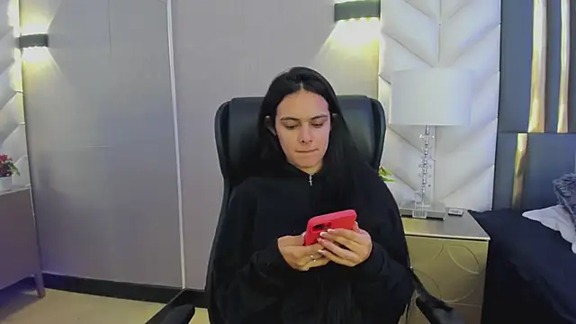 ChloeHarper  online show from 03/19/26, 11:43